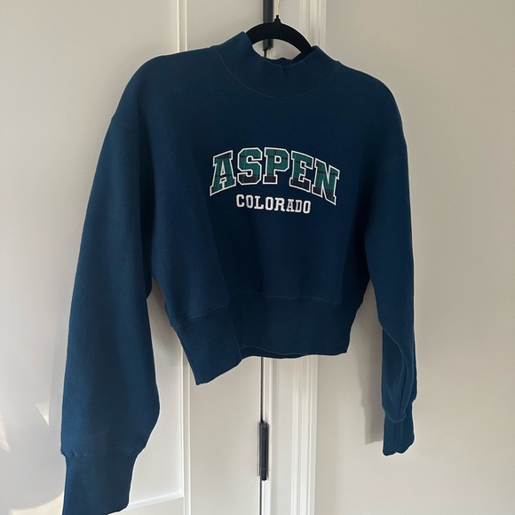 Stunning fleece pullover cropped sweater featuring front "Aspen” 😍 - Picture 1 of 9